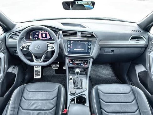 Used 2024 Volkswagen Tiguan SEL R-Line image 16