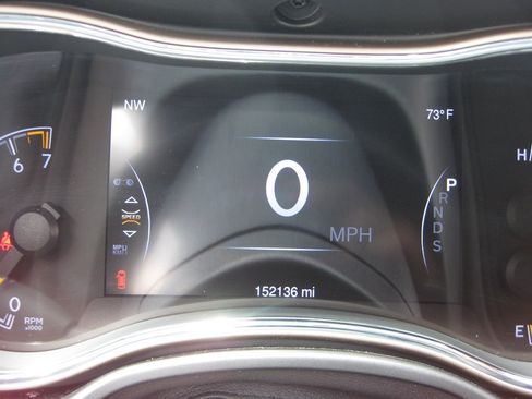 Used 2015 Jeep Grand Cherokee Limited AWD/4WD image 17