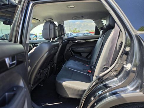 Used 2011 Kia Sorento EX AWD/4WD image 12