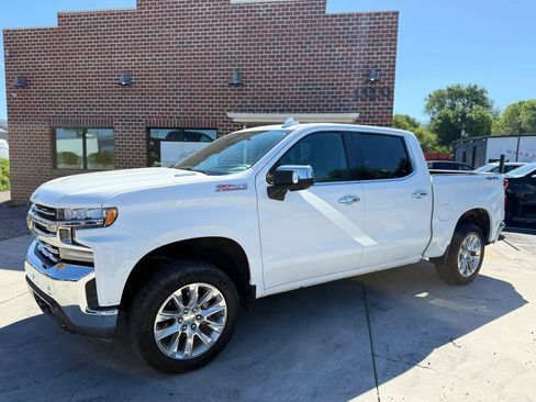 Used 2020 Chevrolet Silverado 1500 LTZ AWD/4WD image 4