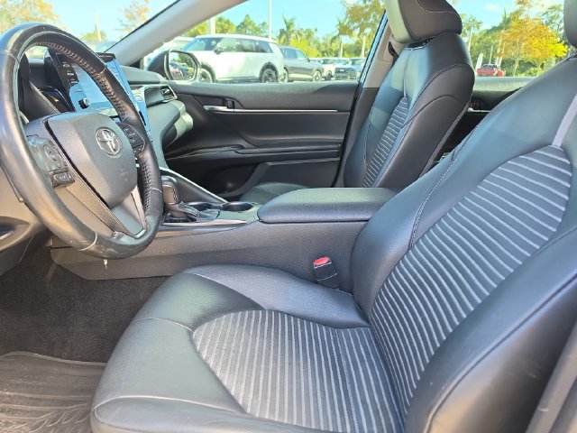 Used 2021 Toyota Camry SE FWD image 15