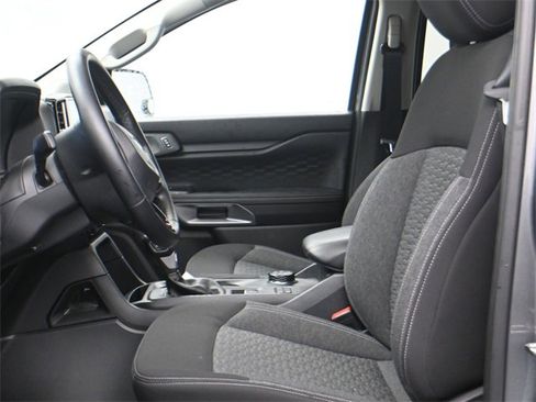 Used 2024 Ford Ranger XLT image 9