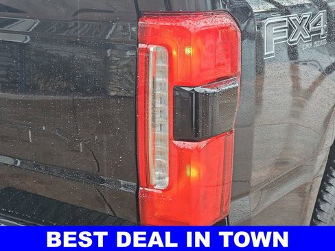 New 2026 Ford F250 Lariat w/ Black Appearance Package AWD/4WD image 40