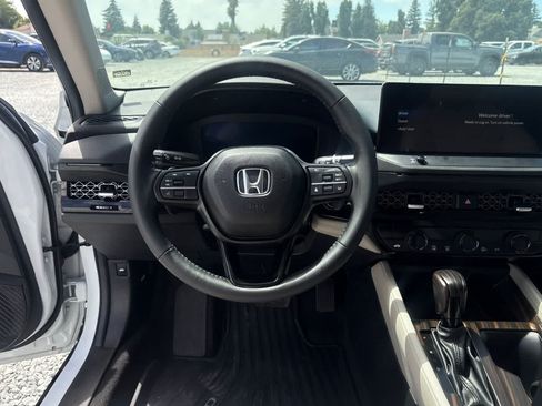 Used 2024 Honda Accord EX-L image 16