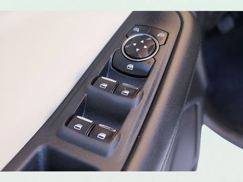 Used 2021 Ford Edge SEL image 27