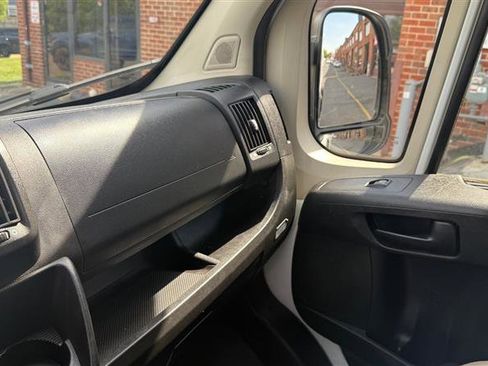Used 2017 RAM ProMaster 2500 image 24