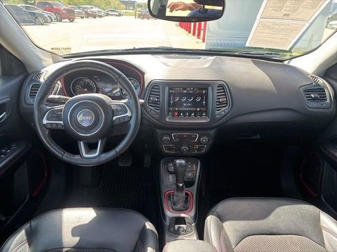 Used 2020 Jeep Compass Trailhawk w/ Cold Weather Group AWD/4WD image 10