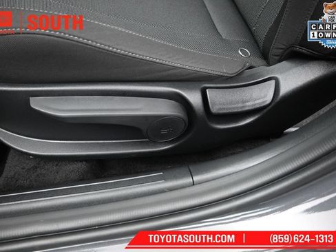 Used 2025 Hyundai Elantra SE FWD image 22