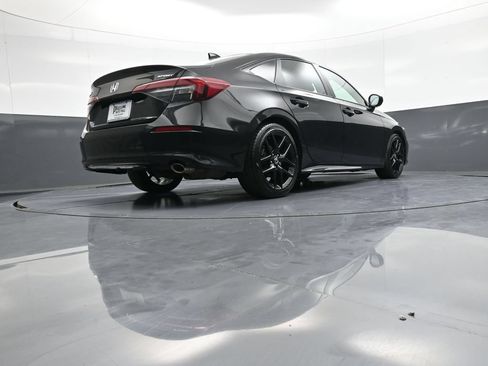 Certified 2025 Honda Civic Sport image 29