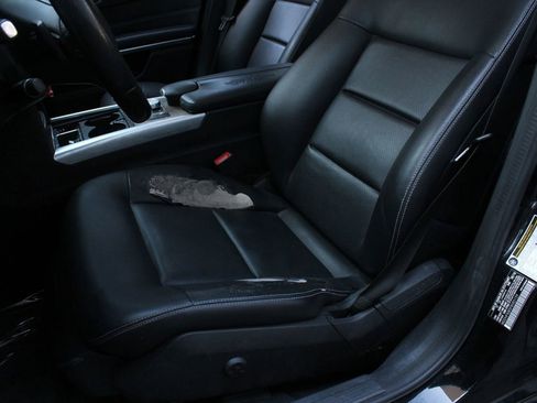 Used 2015 Mercedes-Benz E 350 4MATIC Sedan image 17