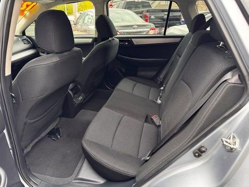 Used 2019 Subaru Outback 2.5i Premium w/ Protection Package #1 AWD/4WD image 18