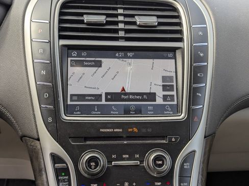 Used 2019 Lincoln Nautilus Reserve FWD image 29