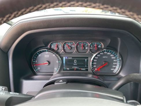 Used 2019 GMC Sierra 1500 SLE w/ SLE Value Package AWD/4WD image 7