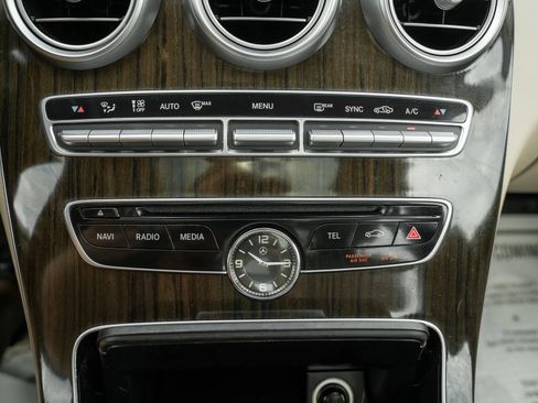 Used 2015 Mercedes-Benz C 300 4MATIC Sedan image 25