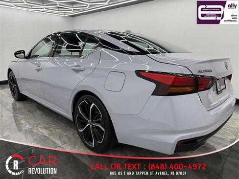 Used 2024 Nissan Altima 2.5 SR image 4