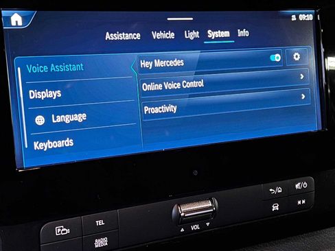 Used 2025 Mercedes-Benz Sprinter 2500 image 38