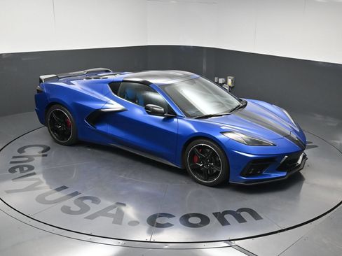 Used 2022 Chevrolet Corvette Stingray Premium Cpe w/ Z51 Performance Package RWD image 38