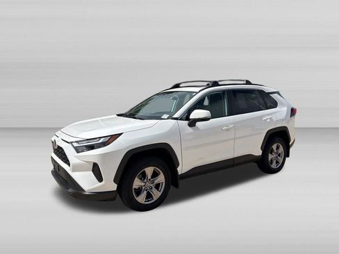 Used 2023 Toyota RAV4 XLE w/ Convenience Package AWD/4WD image 8
