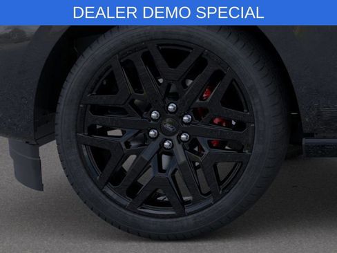 New 2026 Ford Expedition Max Platinum w/ Stealth Performance Package AWD/4WD image 19