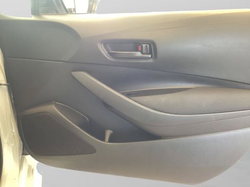 Used 2024 Toyota Corolla LE FWD image 28