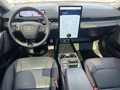 Certified 2025 Ford Mustang Mach-E Premium w/ Sport Appearance Package AWD/4WD image 24