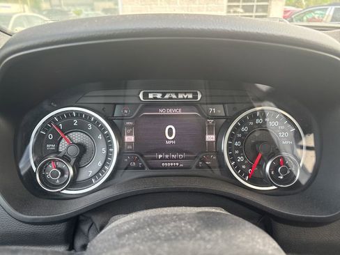 Used 2021 RAM 1500 Big Horn image 10