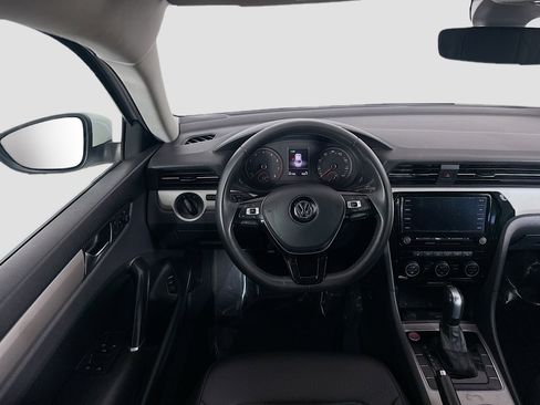 Used 2021 Volkswagen Passat 2.0T SE image 17