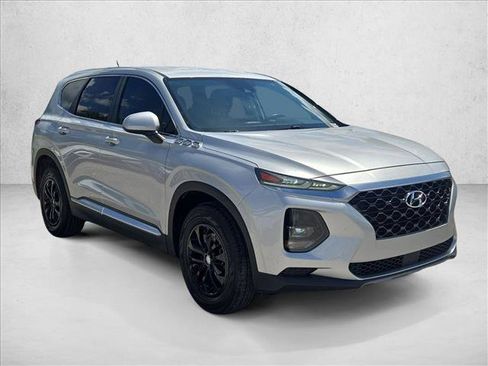 Used 2019 Hyundai Santa Fe SE FWD image 3