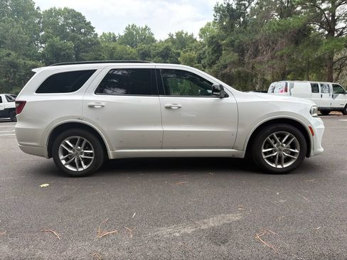 Used 2024 Dodge Durango GT RWD image 5