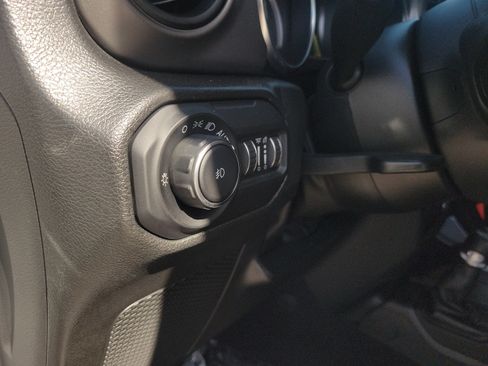 Used 2022 Jeep Wrangler Unlimited Sport AWD/4WD image 19