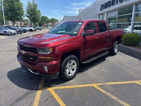 Used 2017 Chevrolet Silverado 1500 LT w/ All Star Edition AWD/4WD image 3