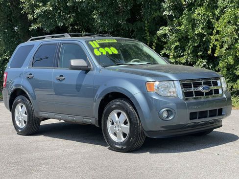 Used 2011 Ford Escape XLT w/ 202A Rapid Spec Order Code FWD image 1