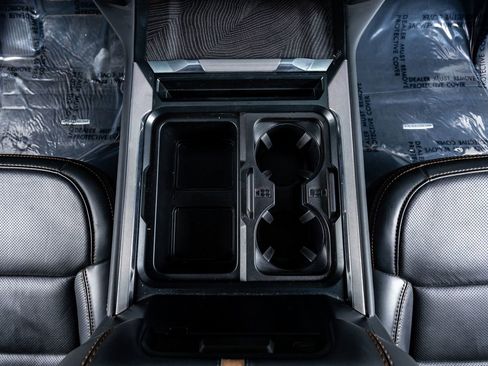 Used 2024 Ford F350 Platinum image 27