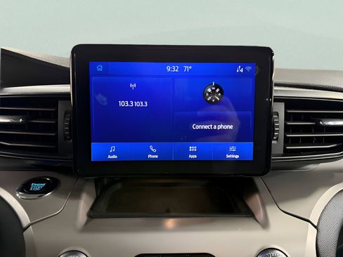 Used 2023 Ford Explorer XLT image 13