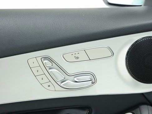 Used 2021 Mercedes-Benz GLC 300 image 28