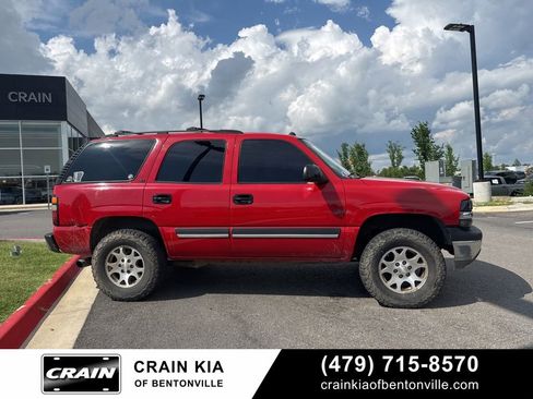 Used 2005 Chevrolet Tahoe LT w/ LT Preferred Equipment Group AWD/4WD image 2