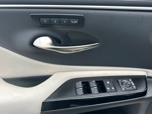 New 2025 Lexus ES 350 w/ Premium Package image 11