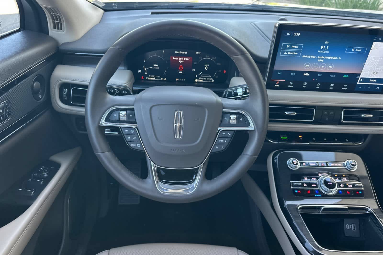 Used 2023 Lincoln Nautilus Reserve w/ Equipment Group 201A AWD/4WD image 15