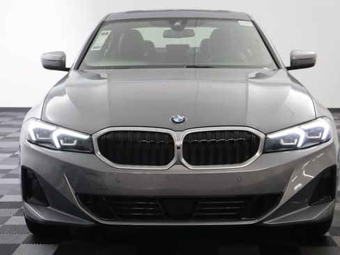 Used 2025 BMW 330i xDrive Sedan AWD/4WD image 21