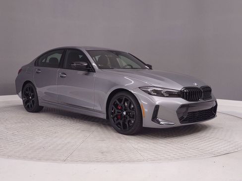 New 2026 BMW 330i Sedan w/ M Sport Package image 5