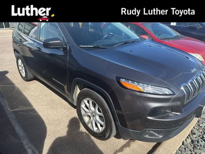 Used 2017 Jeep Cherokee Latitude w/ Safety/Convenience Group