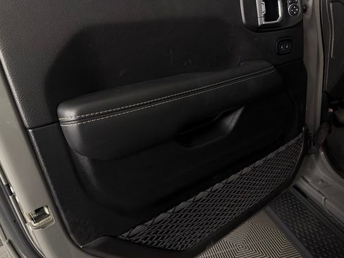 Used 2022 Jeep Wrangler Unlimited Sahara w/ Cold Weather Group image 25