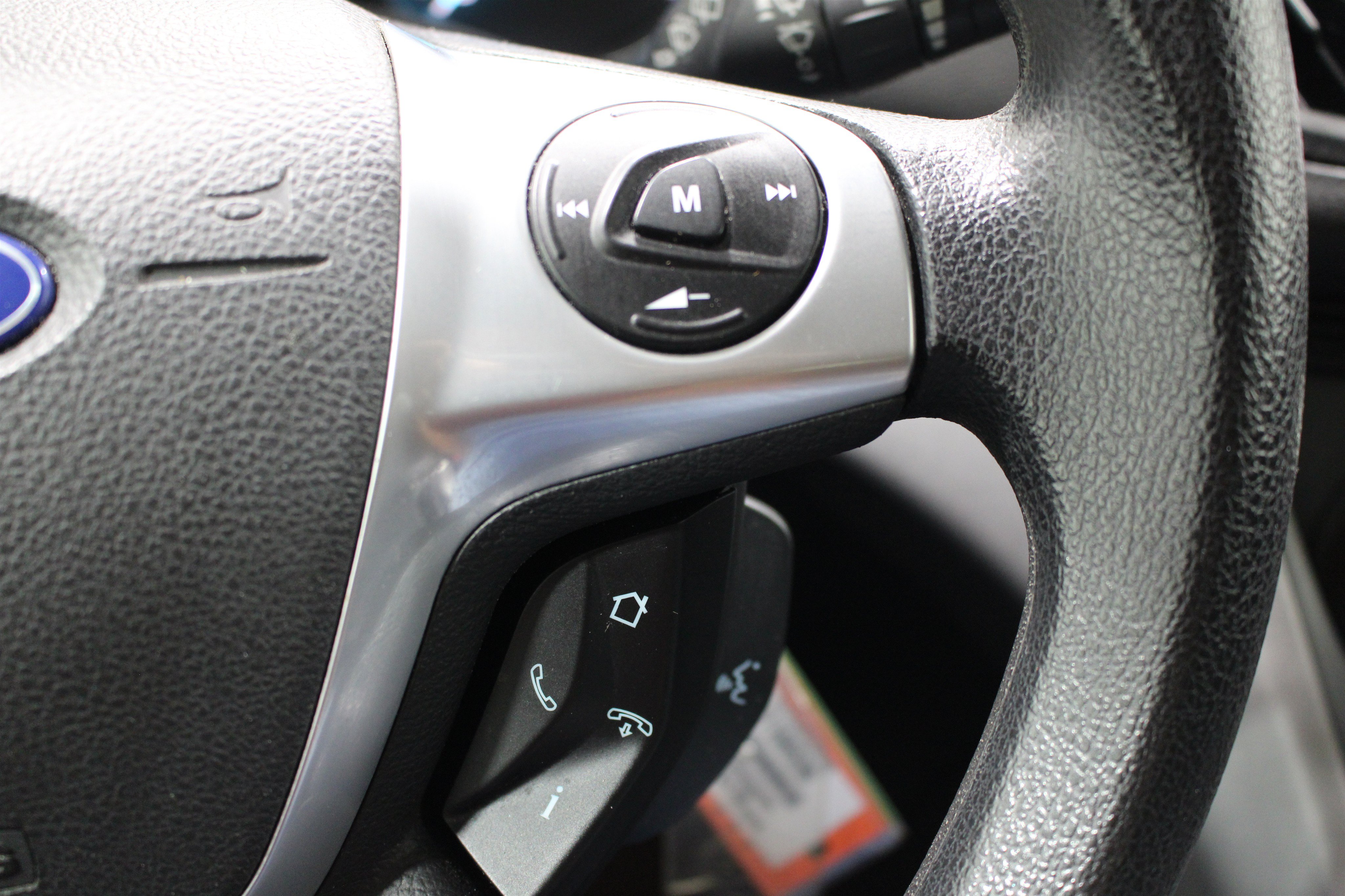 Used 2014 Ford Escape SE w/ SE Chrome Package FWD image 13