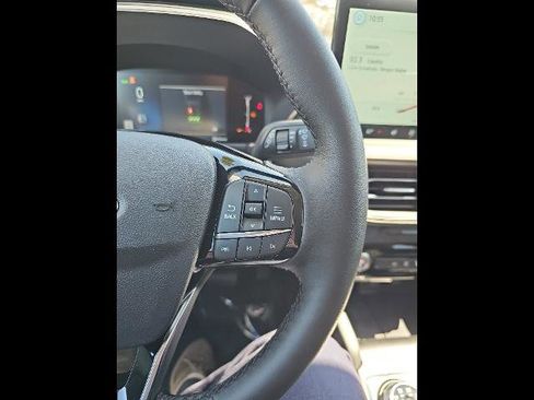 New 2025 Ford Escape SE w/ Class II Trailer Tow Package image 13