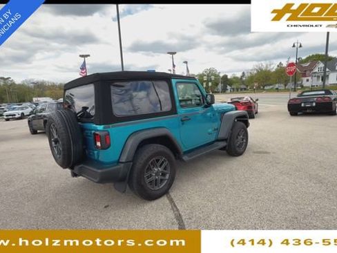 Used 2024 Jeep Wrangler Sport AWD/4WD image 9