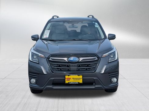 Used 2023 Subaru Forester Limited AWD/4WD image 2
