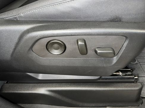 Certified 2022 Chevrolet Tahoe LT w/ LT Signature Package image 37