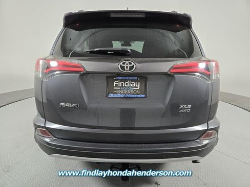 Used 2018 Toyota RAV4 XLE image 5
