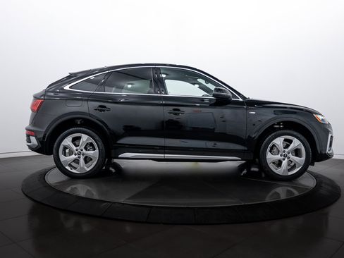 Certified 2025 Audi Q5 2.0T Premium image 3