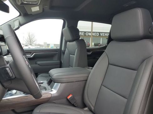 New 2026 GMC Sierra 1500 SLT w/ SLT Premium Package image 5